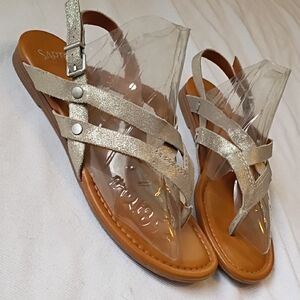 Sarto Gretchen Gold Shimmering Sandals